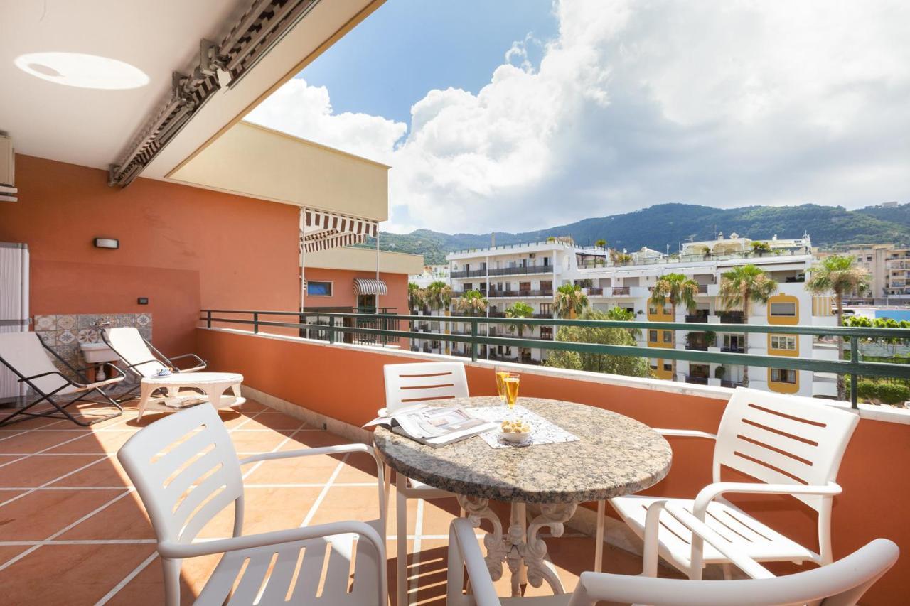 Amore Rentals - Casa Katia ซอร์เรนโต ภายนอก รูปภาพ