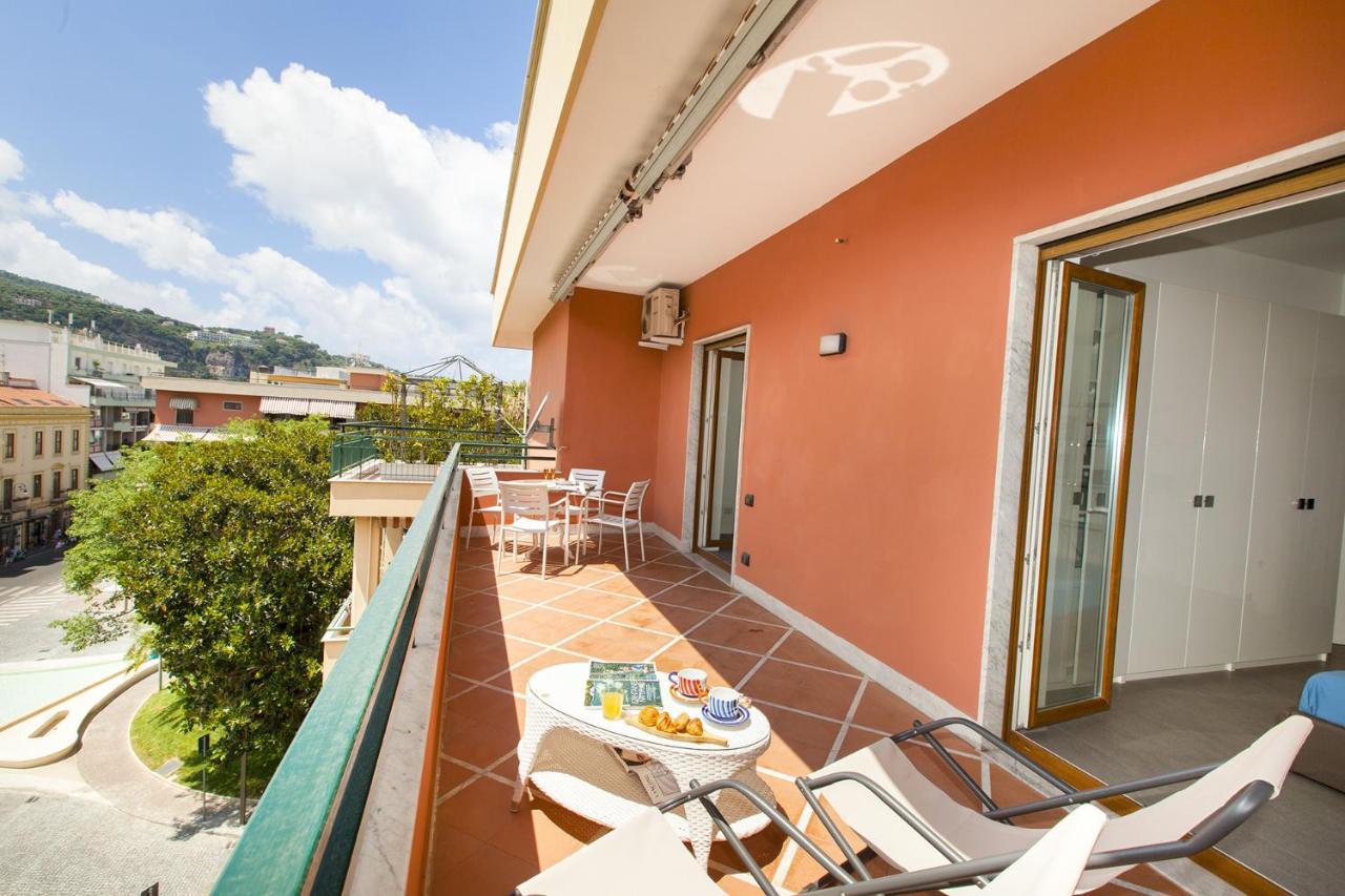 Amore Rentals - Casa Katia ซอร์เรนโต ภายนอก รูปภาพ