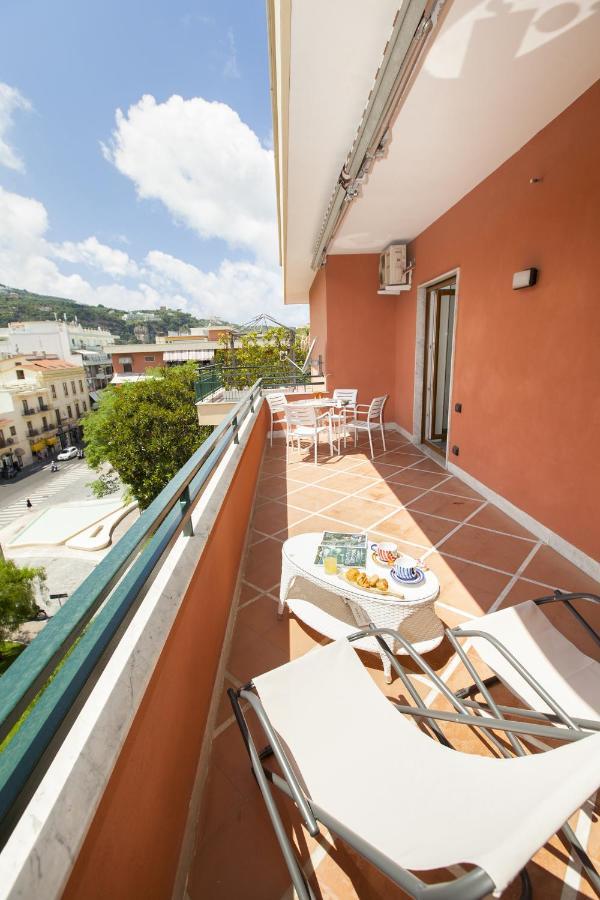 Amore Rentals - Casa Katia ซอร์เรนโต ภายนอก รูปภาพ